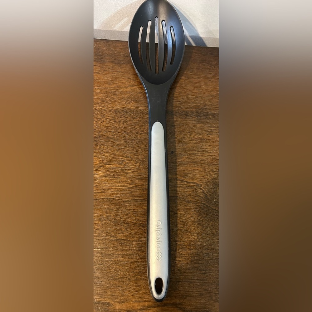 Calphalon Black & Gray 13.5 Inch Nylon Plastic Slotted Serving Spoon Read Detail